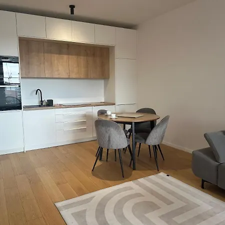 Luxury Free Parking Stylish דירה ברטיסלאבה